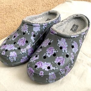 NWOT Crocs Women’s Freesail Printed Lined Clogs